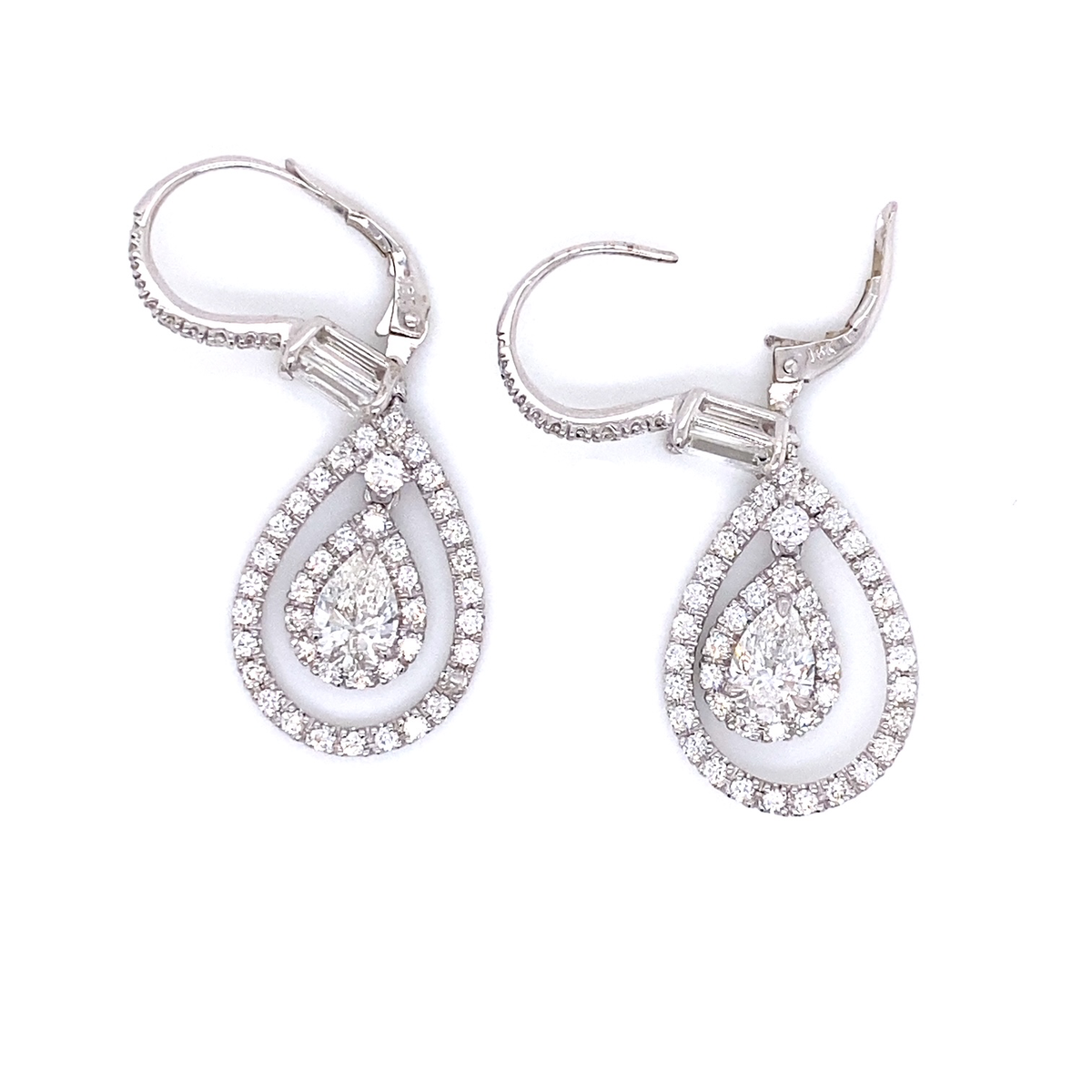 Cost of hot sale platinum earrings