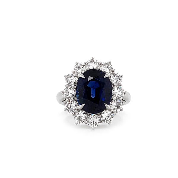 Ceylon Oval Cut Sapphire 7.10 Carat Diamonds Platinum Statement Ring
