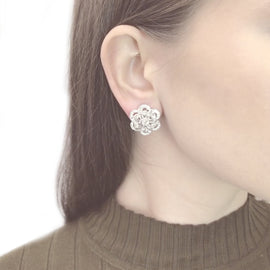 Round and Baguette Cut Diamonds 4.37 Carat Flower Inspired 18 Karat Gold Earrings