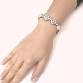 Round fresh water pearls diamonds 6.35 carat platinum bracelet